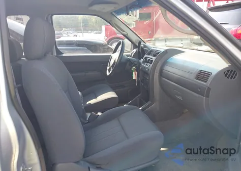 2002 Nissan Frontier Xe z USA, uszkodzony, nr VIN 1N6DD26SX2C321679